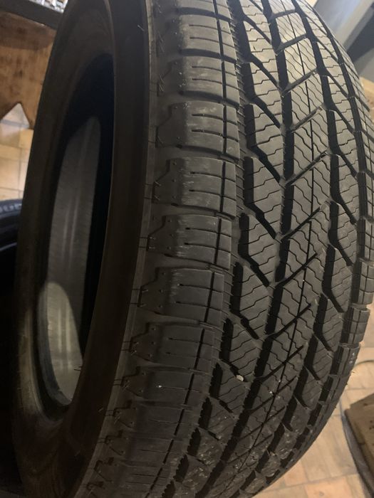 Продам Всесезону Резину 235.60.18