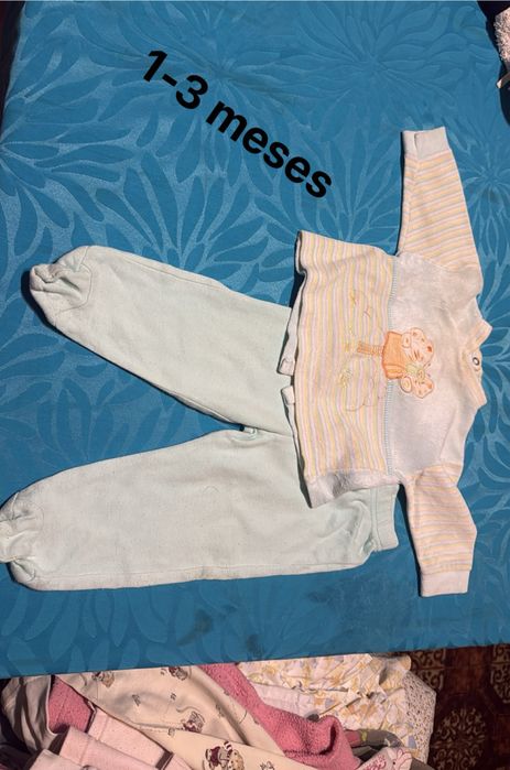 2 pijamas de bebé