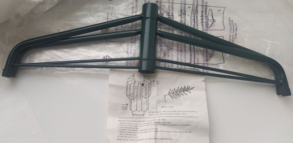 Ялинка 180 см штучна лита з шишками