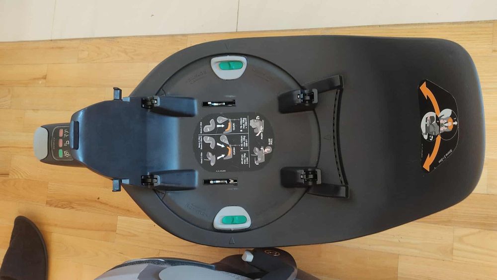 Nosidełko i baza i Cybex I Cloud-Z