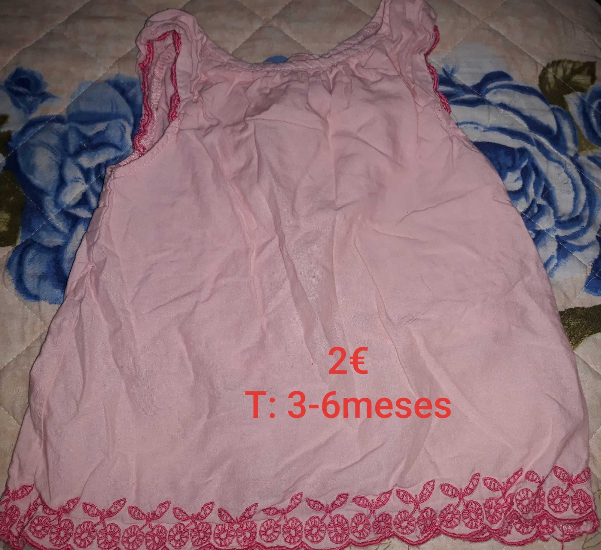 Roupa de menina, tamanho 3 a 6 meses.