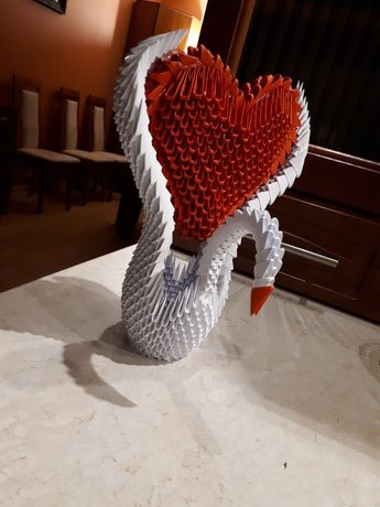 Łabędź z sercem origami modułowe