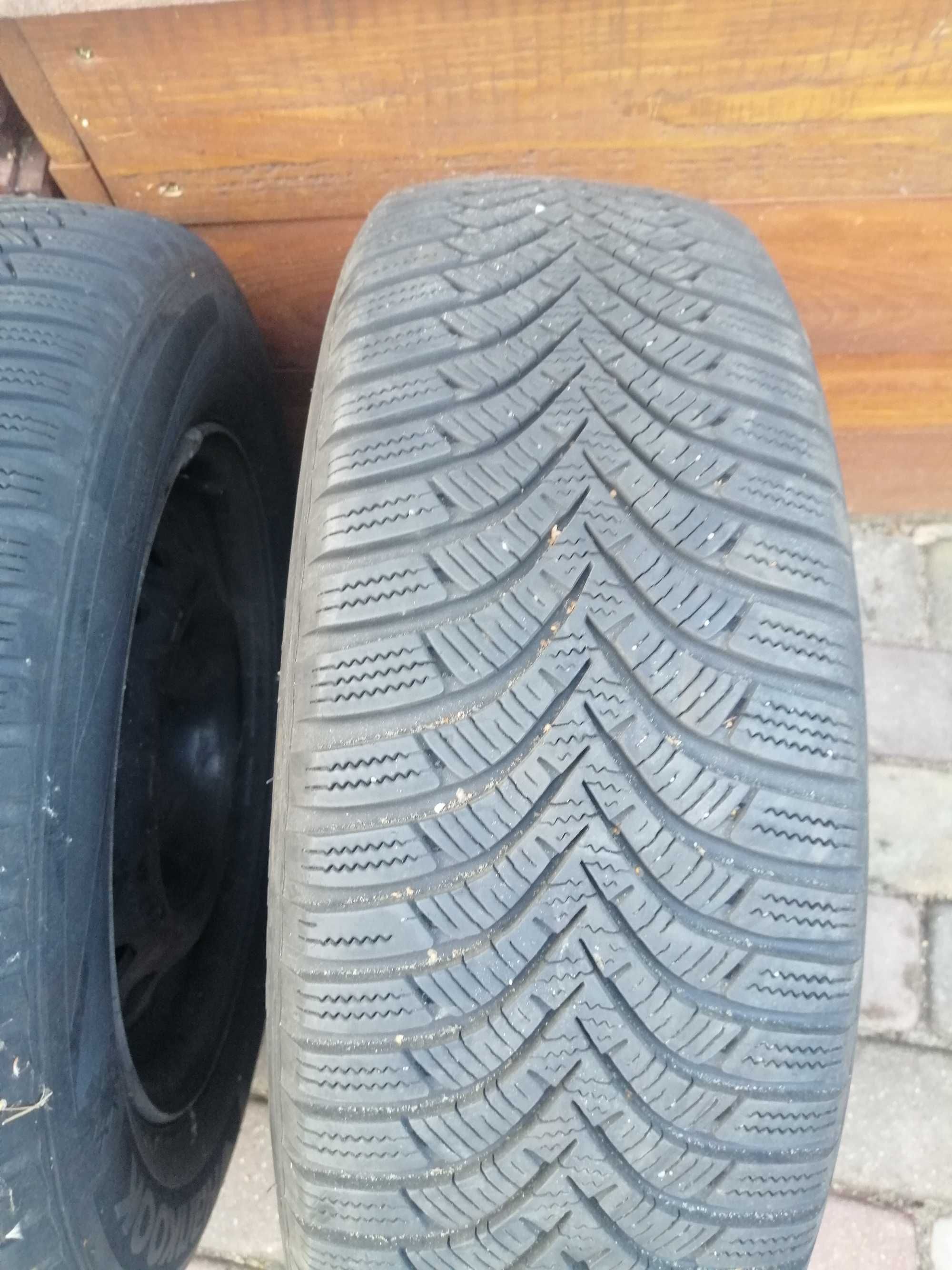 Felgi z oponami zimowymi 205/65R15 do citroen+oryginalne kołpaki