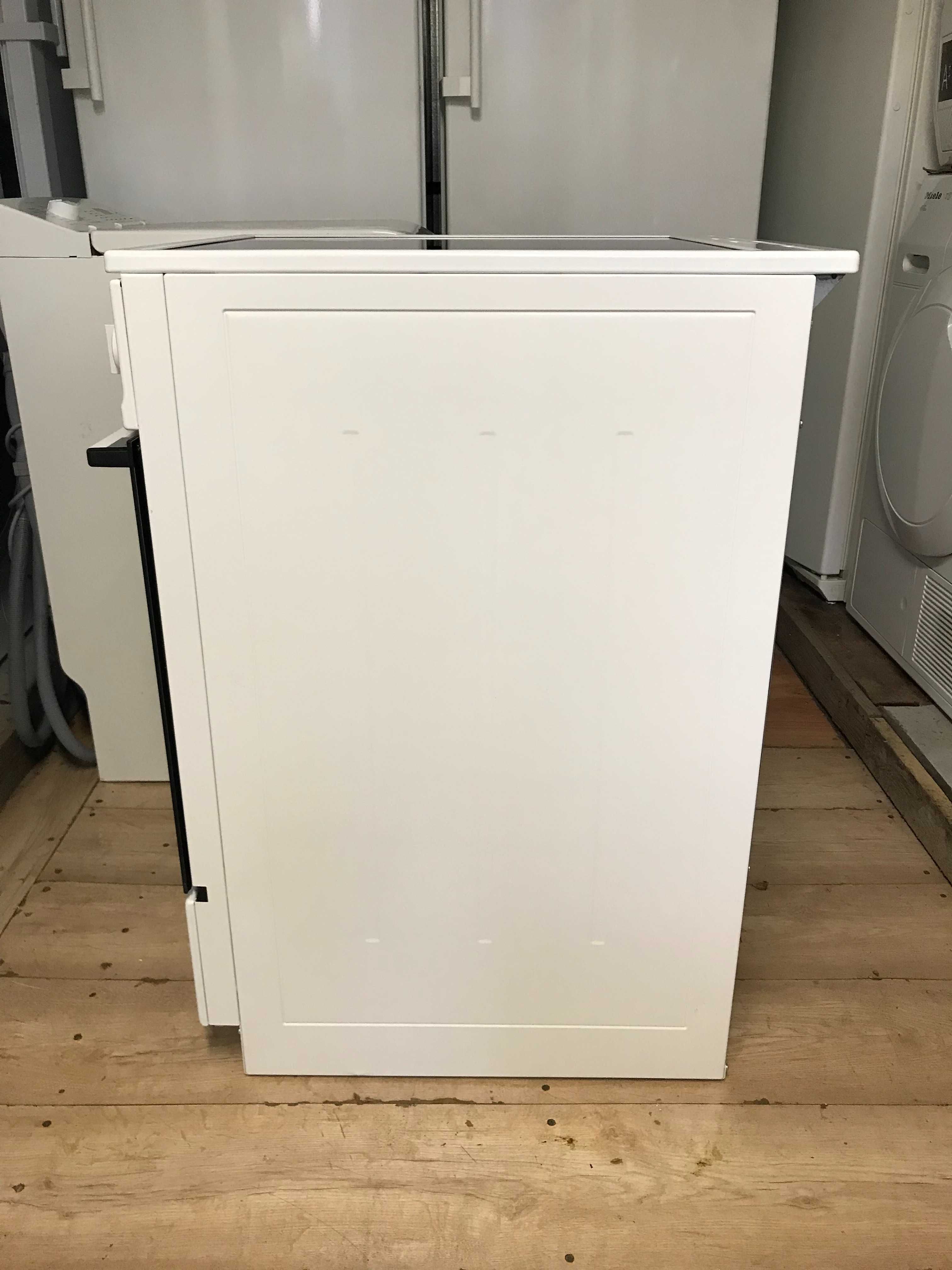 Kuchenka elektryczna GORENJE - EC5141WG