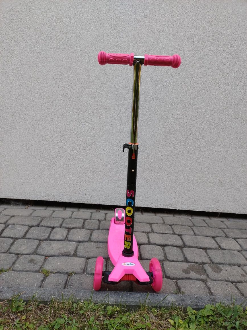 Hulajnoga, świecące kółka