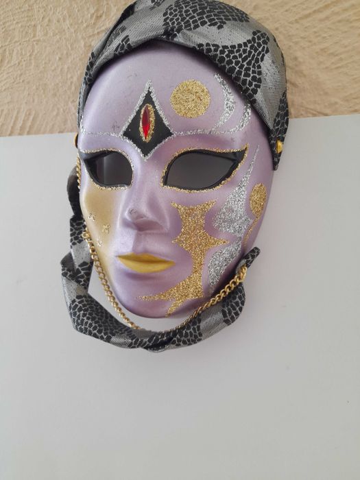 Ozdobna maska wenecka