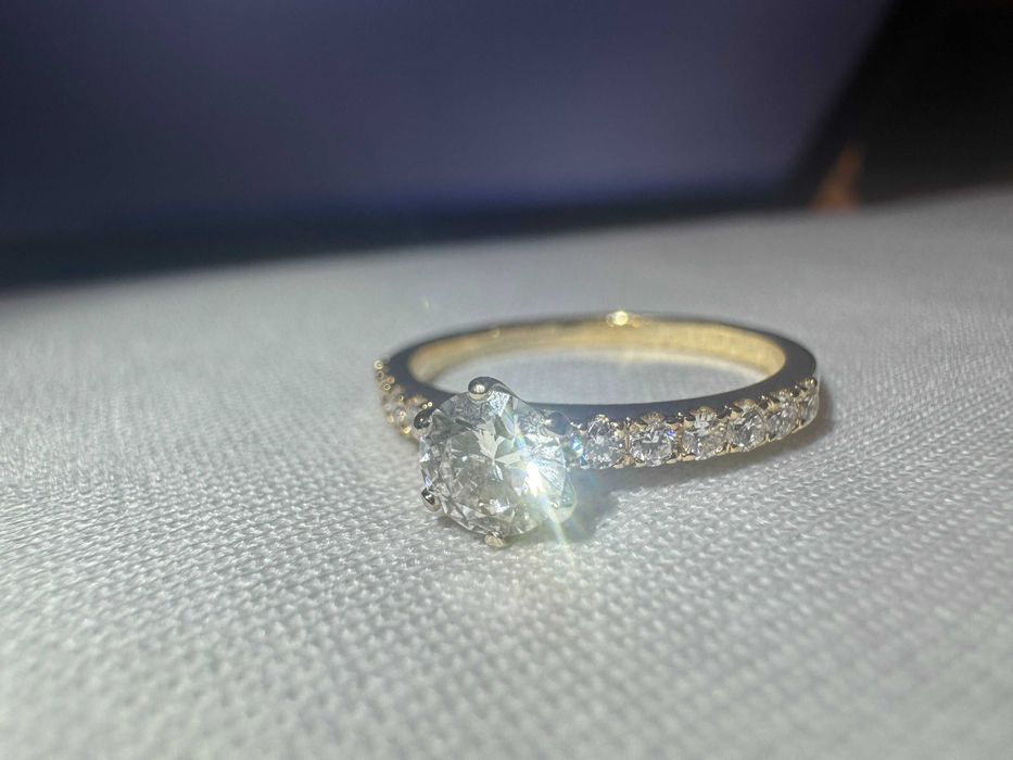 Pierścionek zaręczynowy brylant diament 0.62 ct złoto 1,77g diamenty
