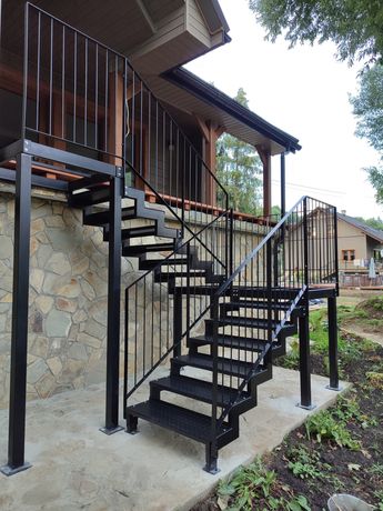Usługi spawalnicze - balustrady, drzwi i meble loft, schody, barierki