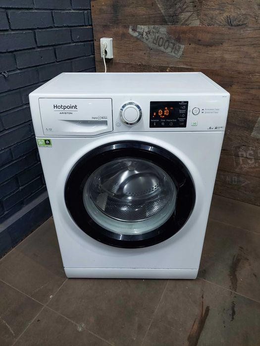 Стиральная | пральна машина Ariston AQS73F 09, вузька, доставка, занос