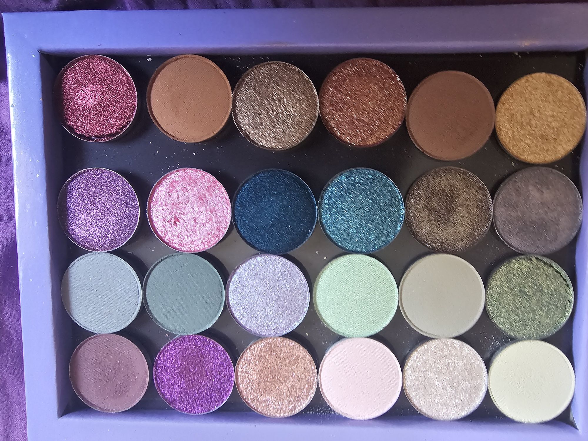 Glam shop paleta 24 cieni pojedyńczych z kalendarza adwentowego 2024