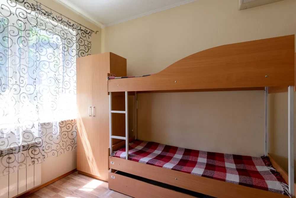 Прекрасные Койко-места в Тихом, Уютном Хостеле! Метро Сырец, Киев!--555.biz.ua