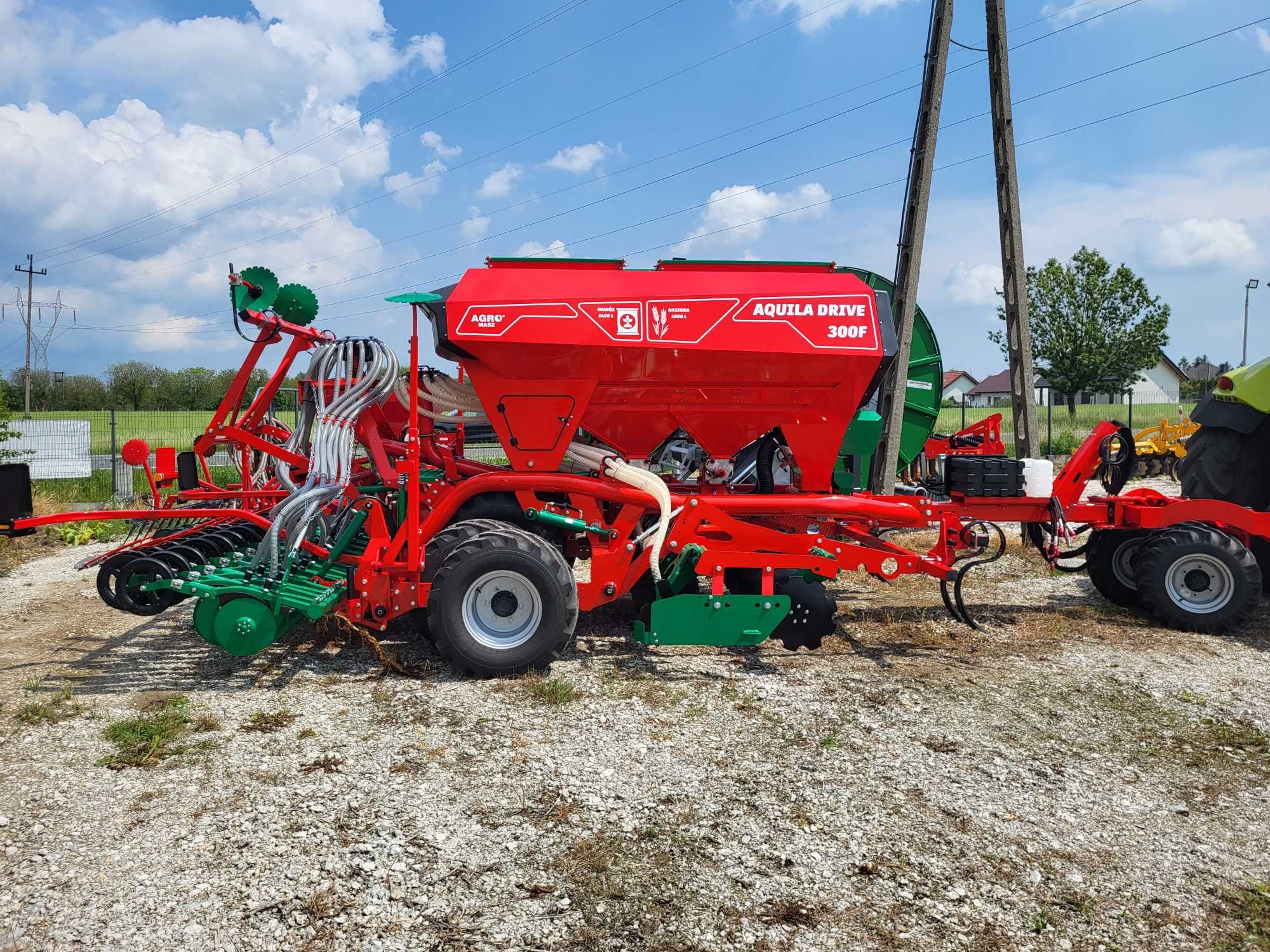 OD RĘKI !!! Siewnik zbożowy pneumatyczny Agro-Masz Aquila Drive F 300