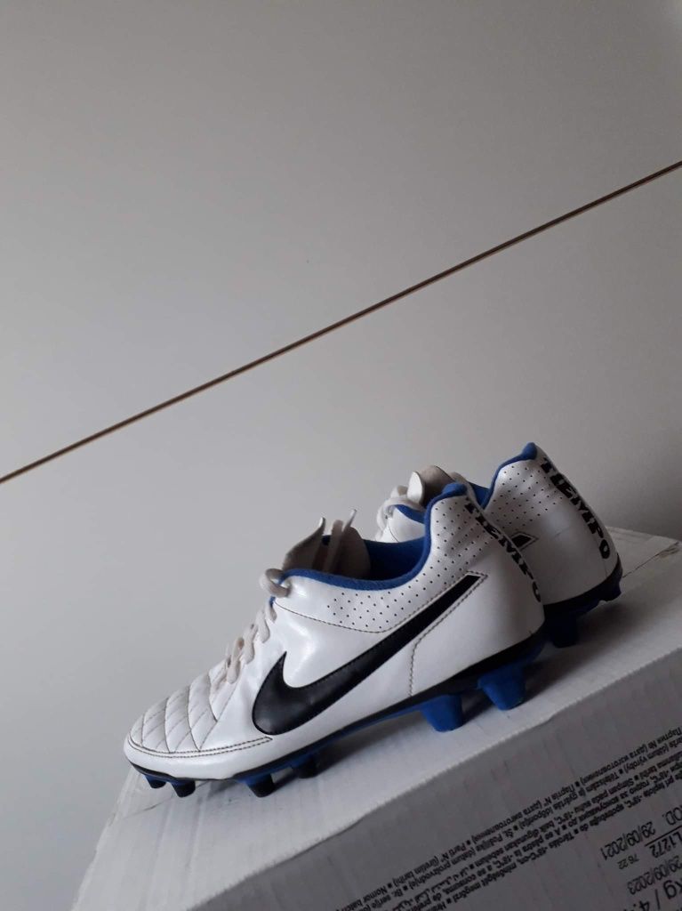 Korki nike tiempo poł profy 40r