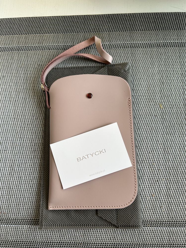 Skórzane etui na telefon, Batycki