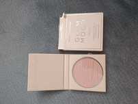 Puder prasowany pracy Revolution Pro Glam Mood