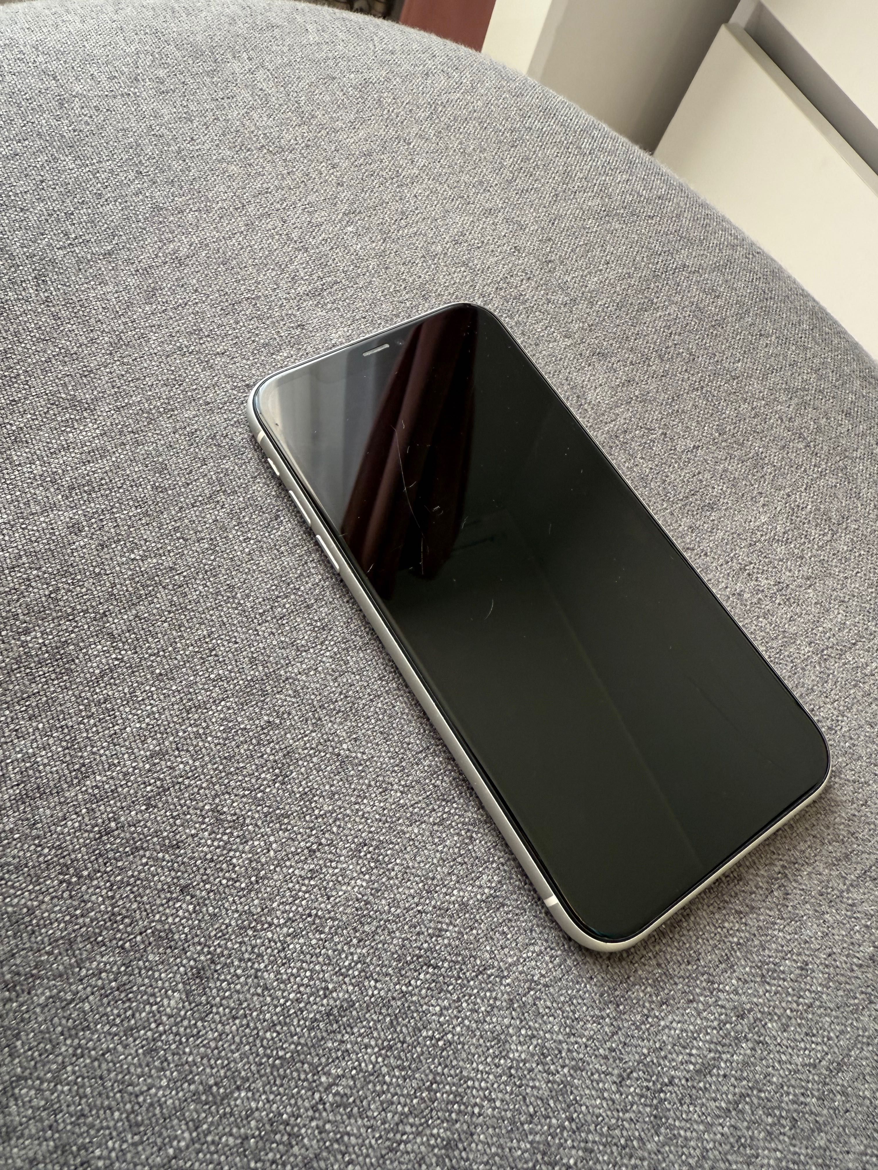 Sprzedam iphone 11