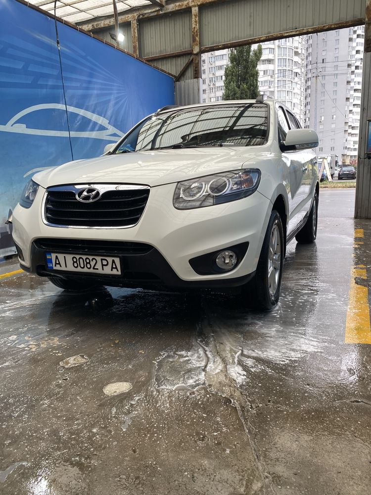 Файний автомобіль без дефектів