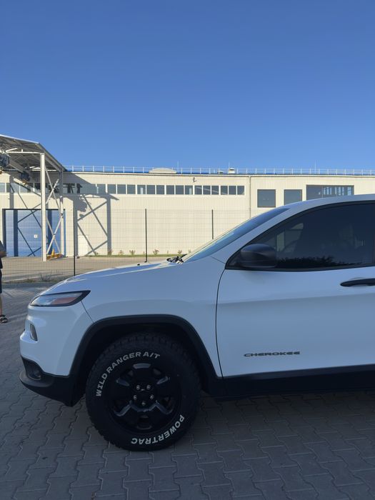 Jeep Cherokee sport