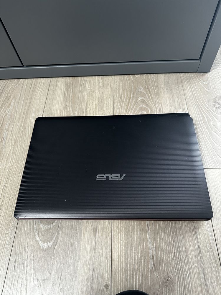 Laptop Asus K53SV-SX055V i5-2410M/DVD-RW/7HP64