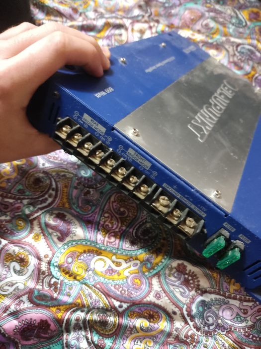 Усилитель звука 4CH Blaupunkt GTA 470