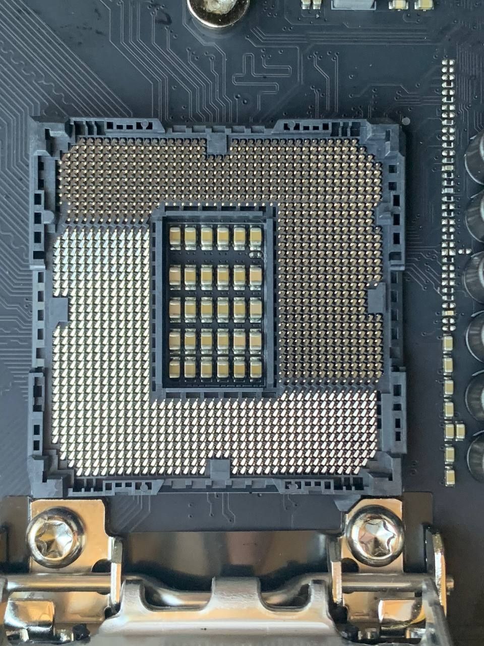 Asus STRIX Z590-I Gaming s1200 Z590