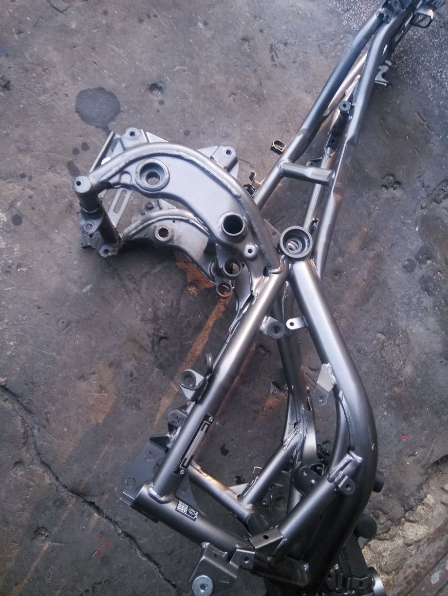 Rama dokumenty z dokumentami kawasaki er6f er-6f er6 2010rok