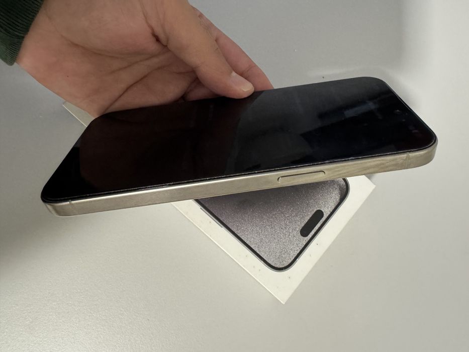 Iphone 15 pro max 256g