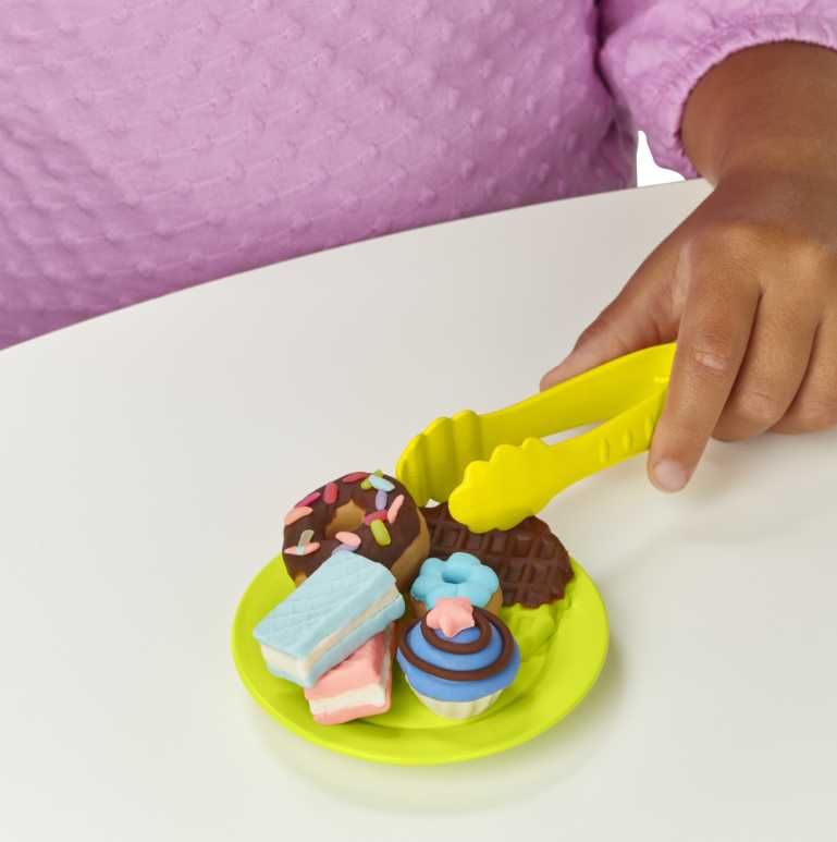 play-doh ciastolina kolorowa kawiarnia duży zestaw lody maszyna