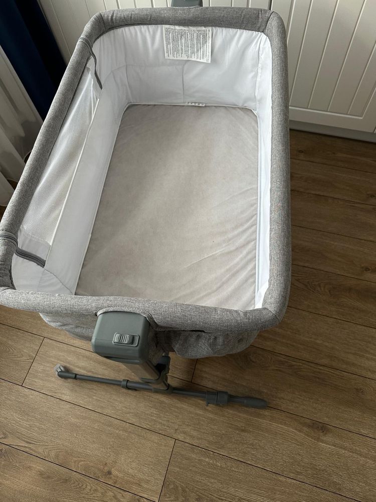 Łóżeczko dostawne kinderkraft neste up grey light melange + materacyk