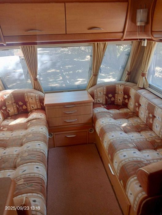 Caravana Inglesa em excelente estado