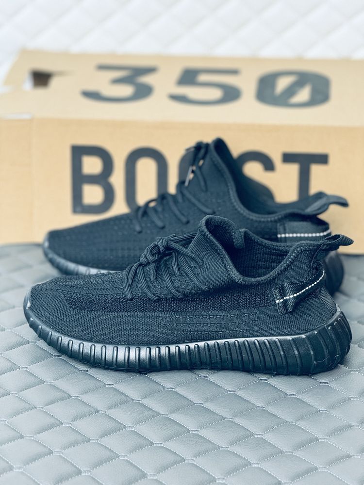 Adidas Yeezy Boost 350 V2 all black кроссовки мужские Адидас Изи буст