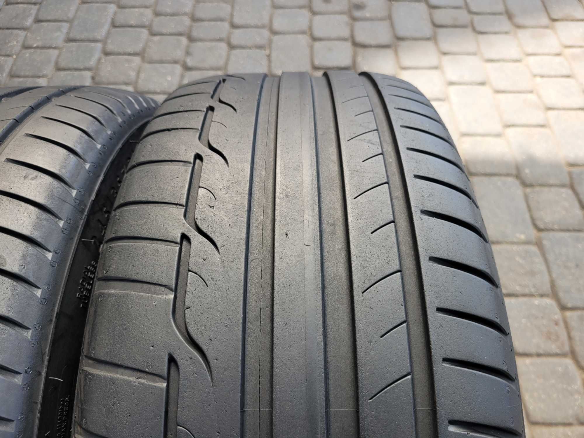245 /35  R 19    Dunlop