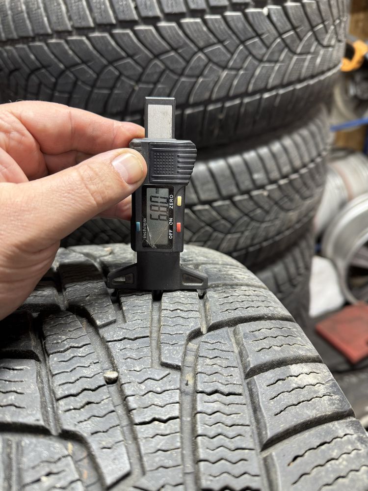 Продам Резину 225/60 R17