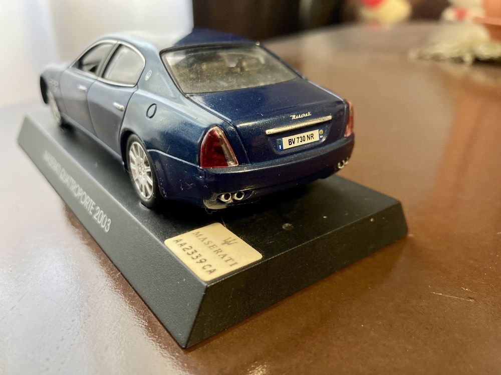 Моделька Maserati qp 2003