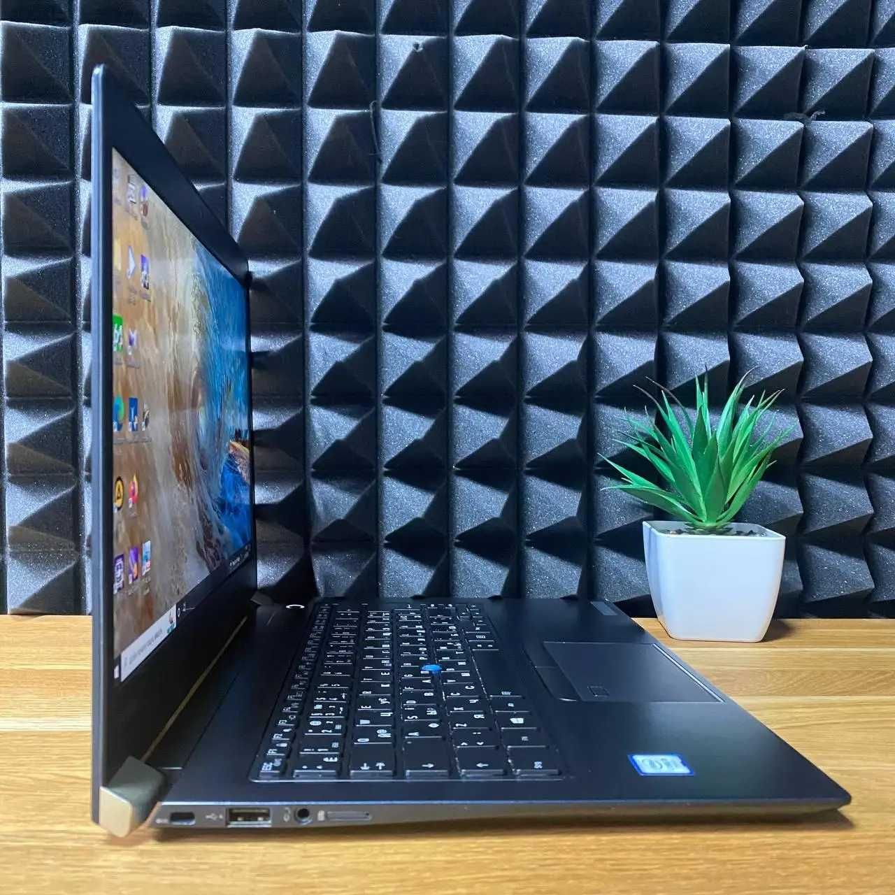 Ноутбук Toshiba x30 13 FHD I5-7200U 16GB 256GB SSD Intel HD Graphics