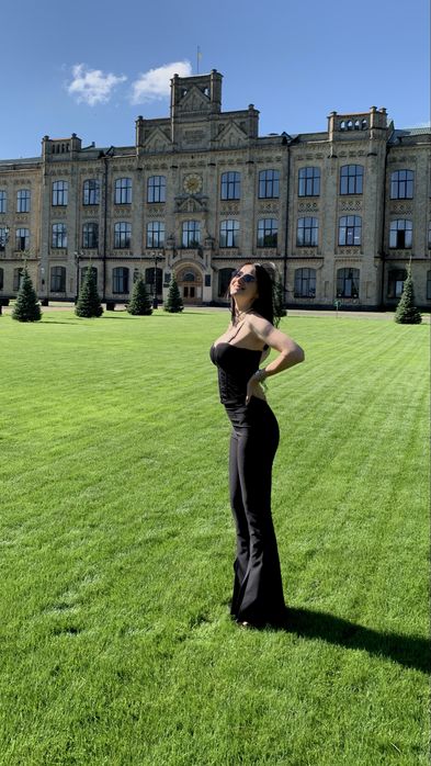 Штани кльош, приталені, легкі