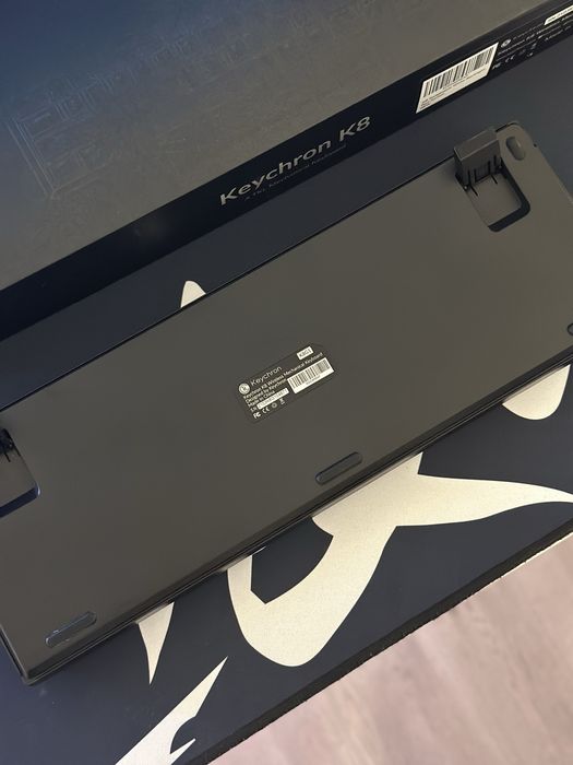 Keychron K8 (K8G1) Red Switch + Yellow Switch, Кейкапи, Palm Rest