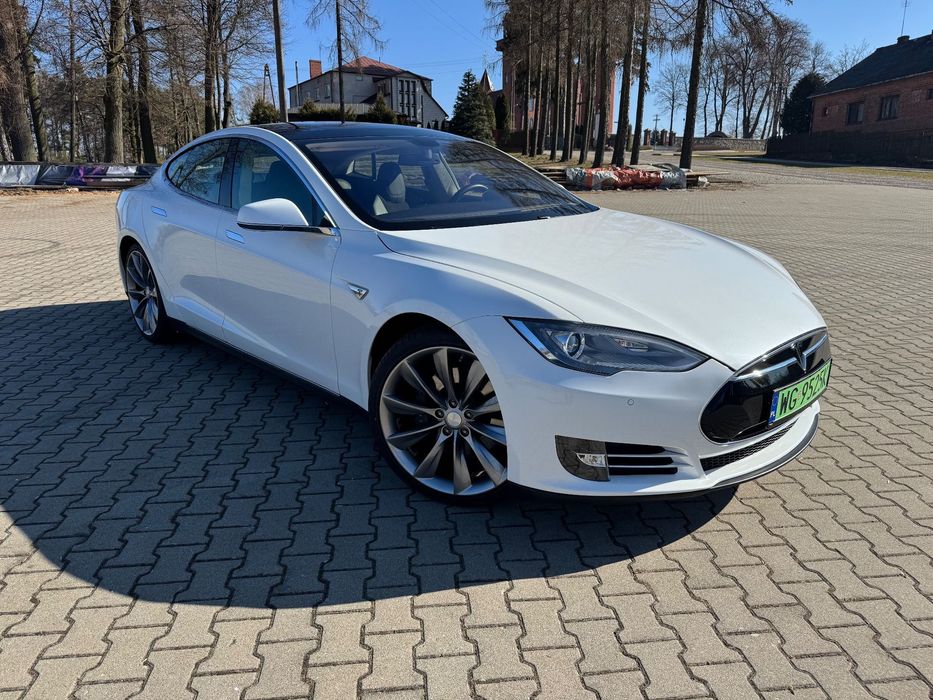 Tesla Model S Tesla Model S P85 Performance 476km