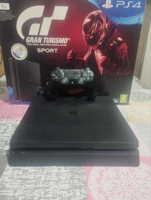 PlayStation 4 slim 1tb