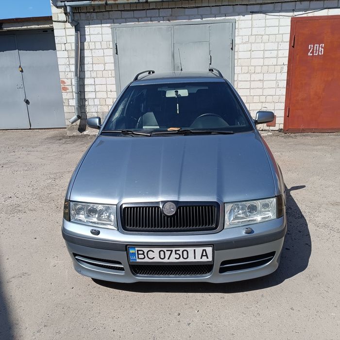 Skoda Octavia Tour 1.8т  4*4 2006