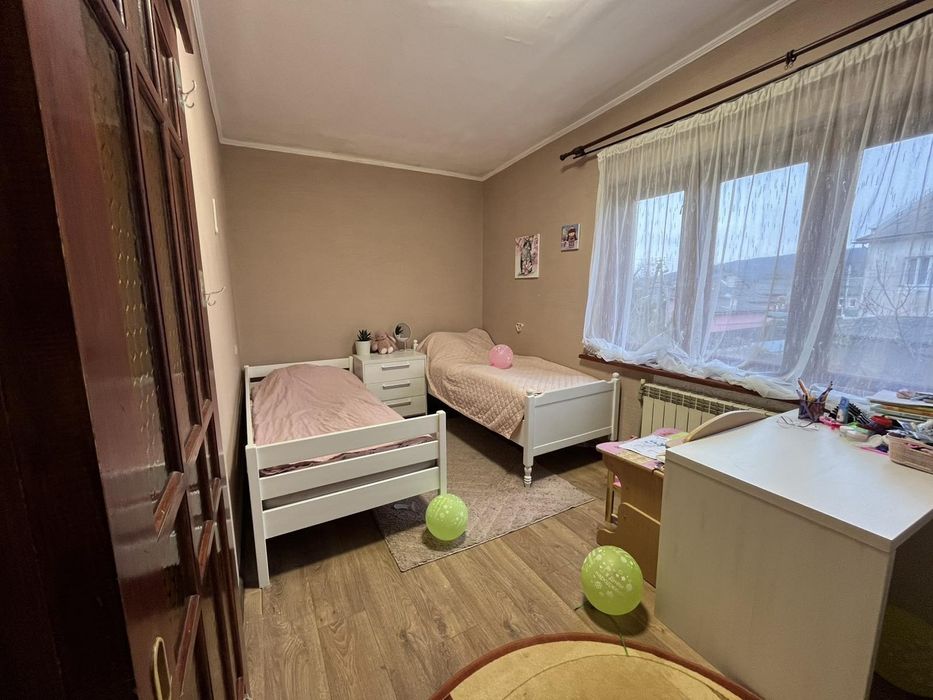 Продам 2-х кімнатну квартиру в с.Кам'яниця