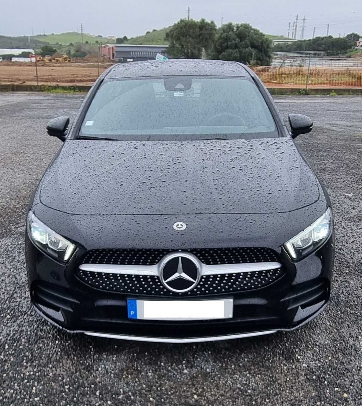 Mercedes-Benz A180d APENAS 9380km