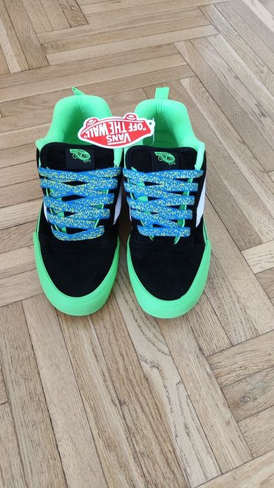 Sprzedam buty Vans KNU Skool 42