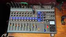 ZOOM L-12 LIVETRAK rejestrator cyfrowy mikser interfejs audio