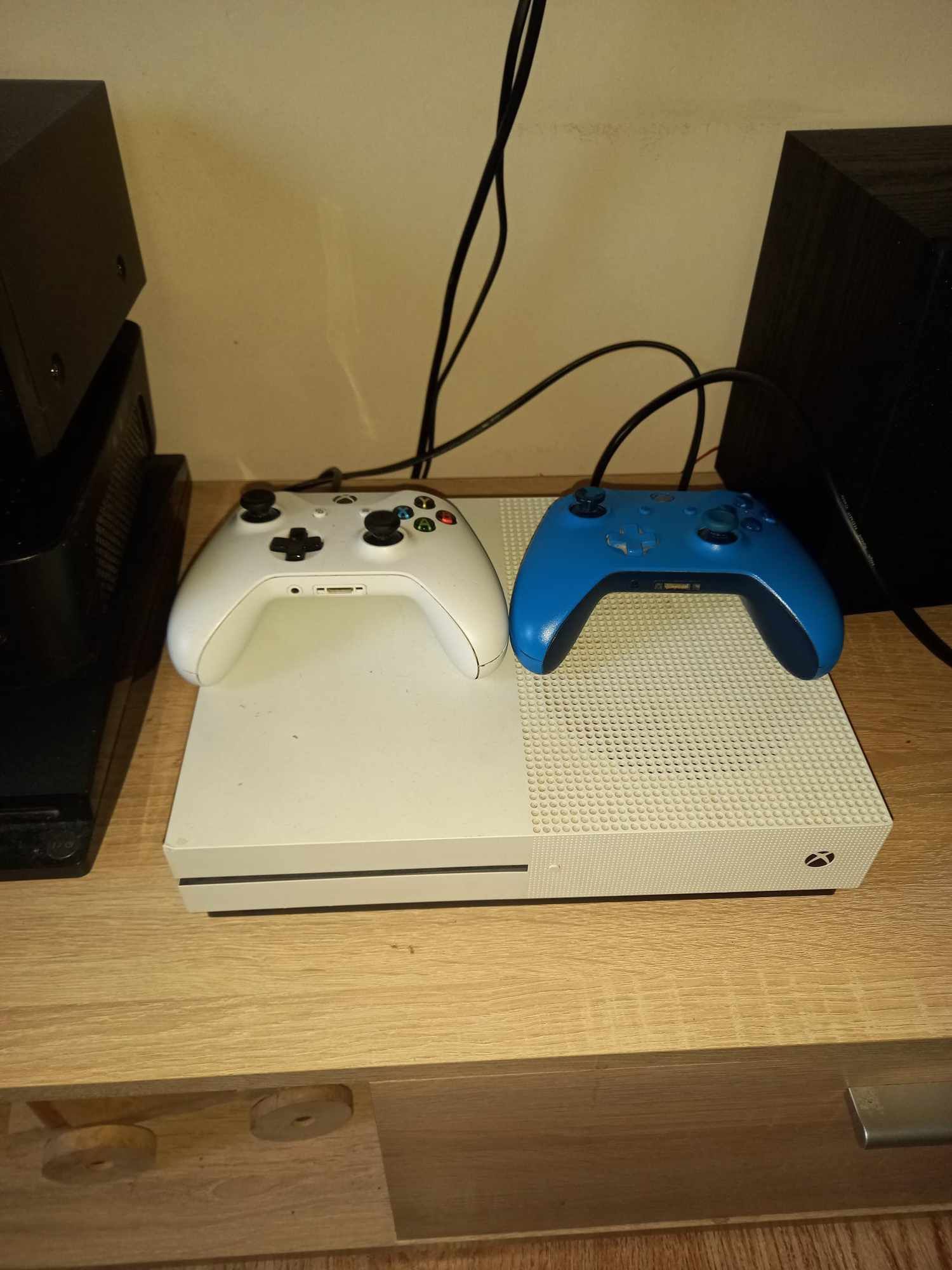 Konsola Xbox One S 1tb