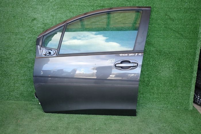 TOYOTA YARIS III 5d 11- drzwi lewe przednie przód kpl