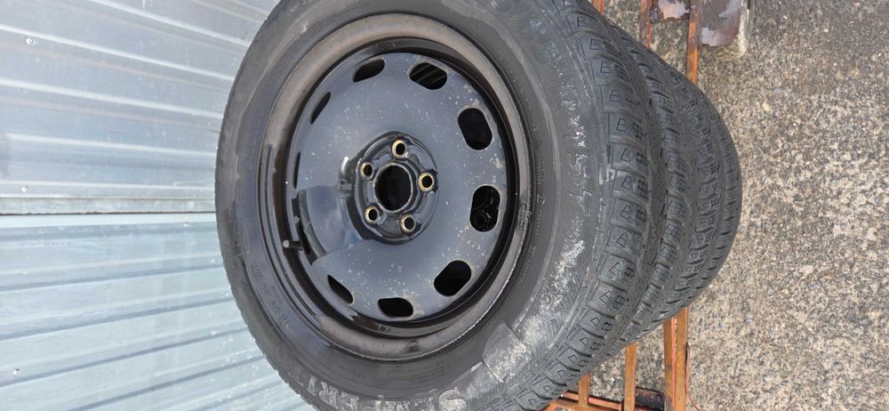 Koła zimowe felgi opony Audi A3 8L VW Golf IV 5X100 kpl
