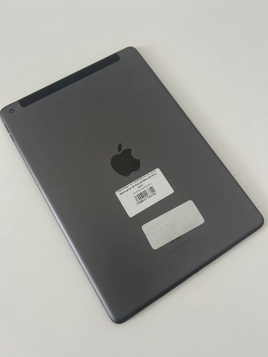 Продам IPad 8 Gen 10.2 2020