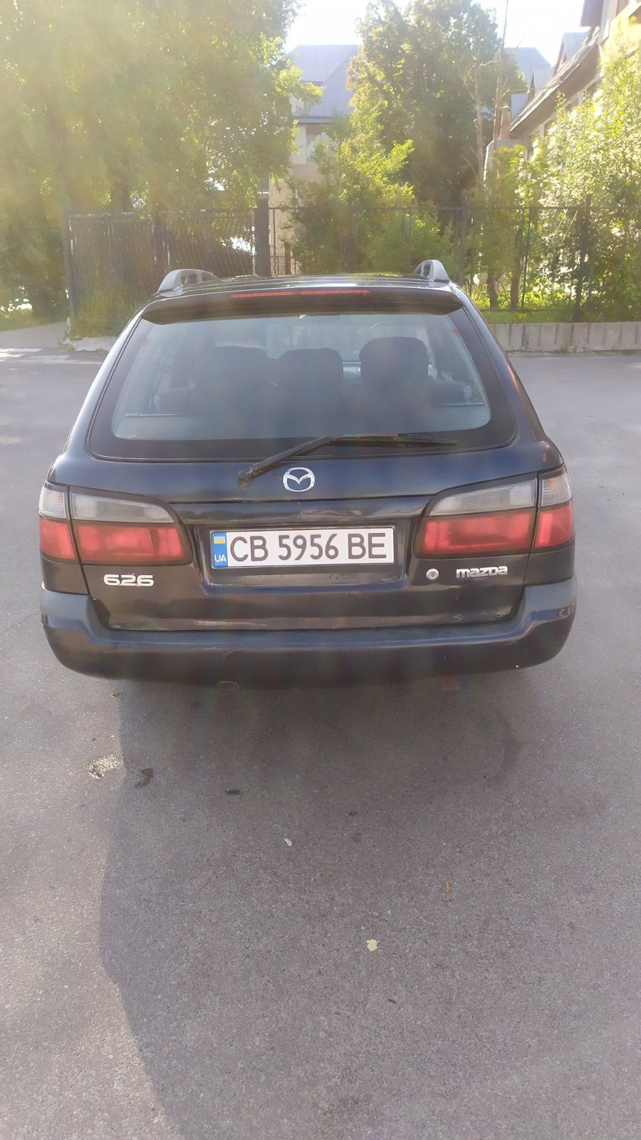 Продається мазда 626