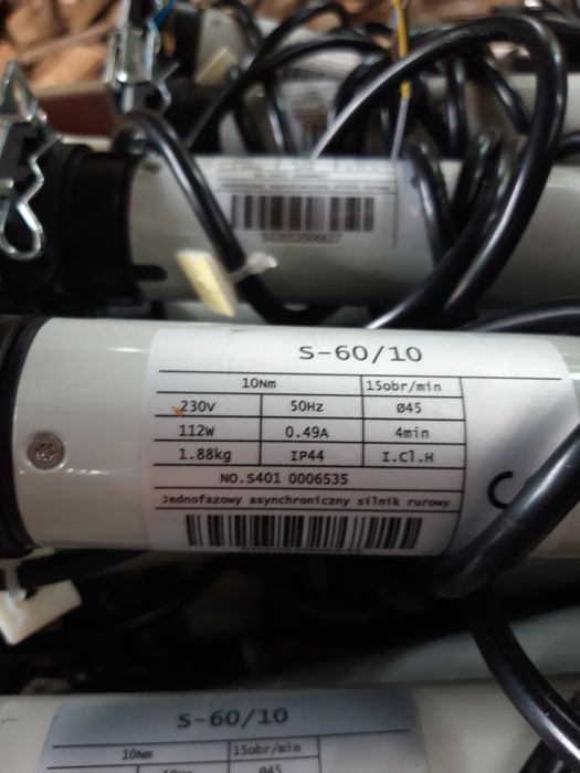 Silniki i rury do rolet